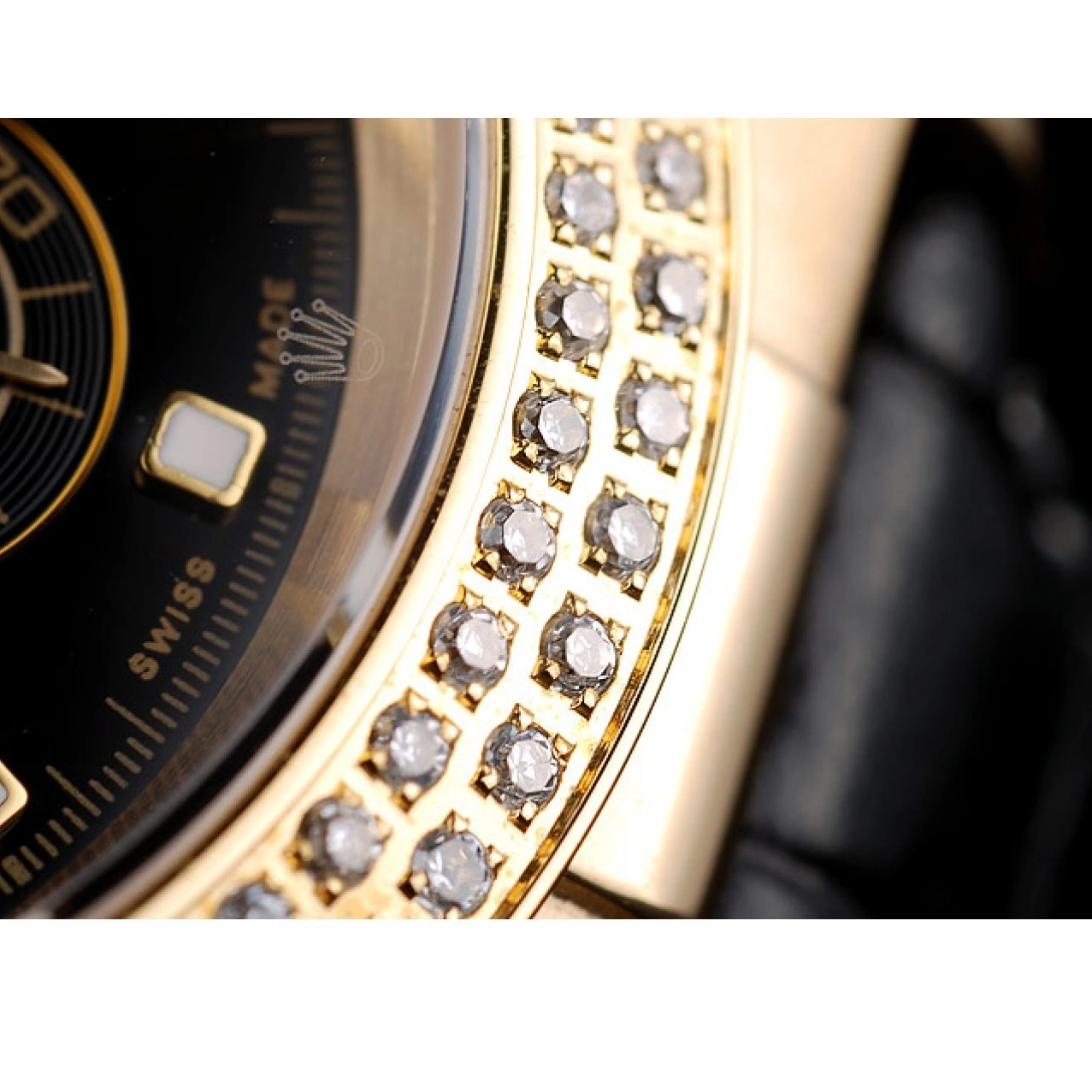 Aaa replica watch Case Daytona Crystal Studded Dial Black Bezel Rolex Gold 1014